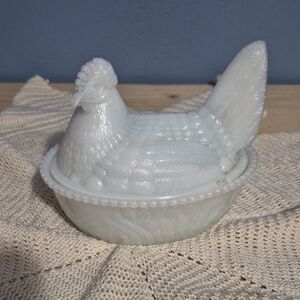 Vintage White Milk Glass Hen On A Nest